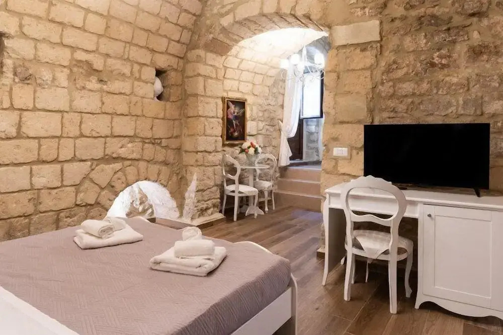 Saint Michel Room by Wonderful Italy