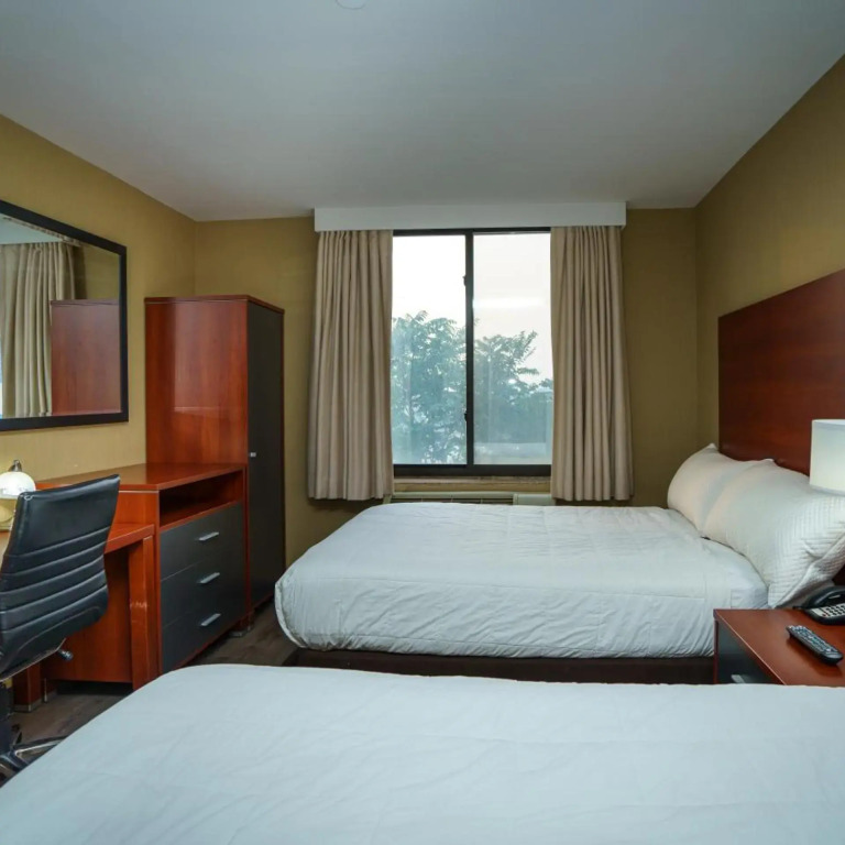 Prince Flushing Hotel