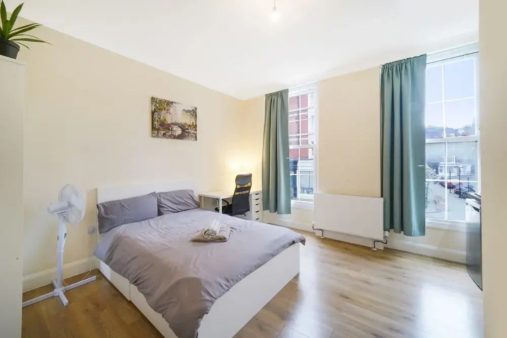Chic London Apartment in Prime Location