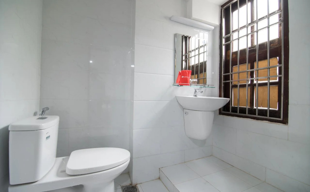 Ngoc Trinh Hotel by RedDoorz