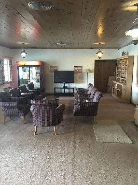 Lovelock Inn