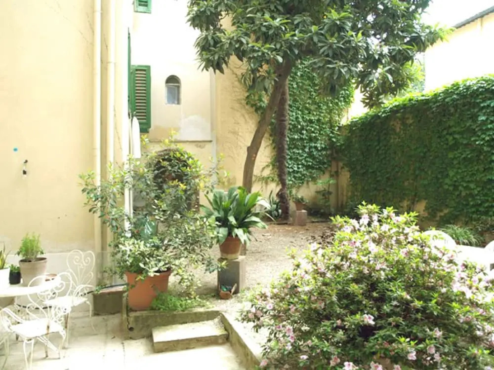 Laura Studio