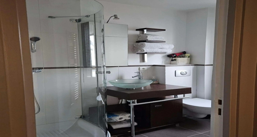 Hotel Apolonia Paris Montmartre; Sure Hotel Collection by Best Western