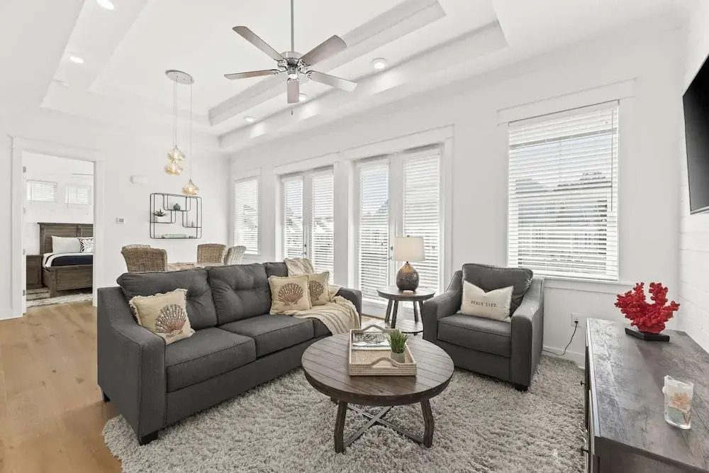 Rhema Beach Haus 2BR Luxury Retreat