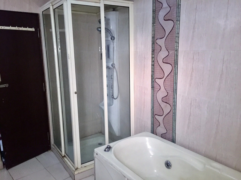 HOTEL VISHAL RESIDENCY NEAR DELHI AIRPORT with FREE AIRPORT DROP