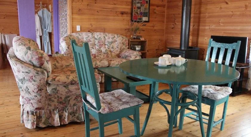 Elinike Guest Cottages