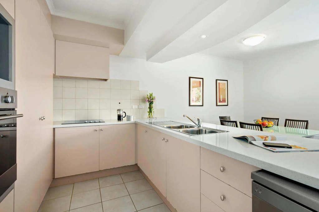 Comfort Apartments Royal Gardens