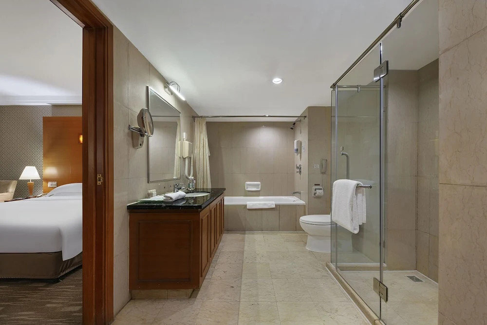 huayang plaza hotel