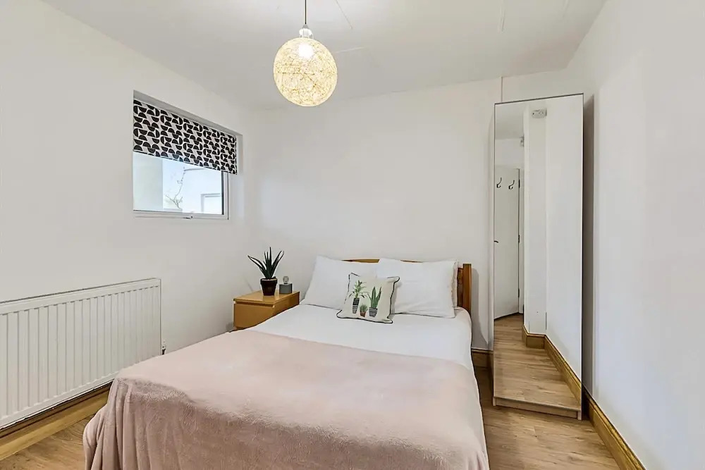 Modern Comfort Two Bedroom Gem on the Rye
