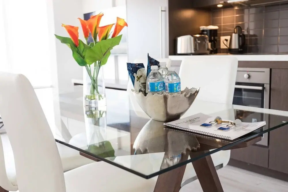 Luxury Stay at the Finest Downtown Neighborhood