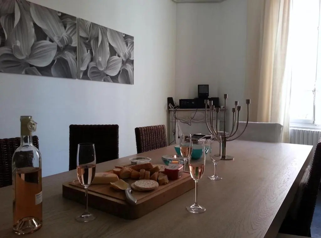 Grace - Luxurious 4beds-4baths Next To Palais