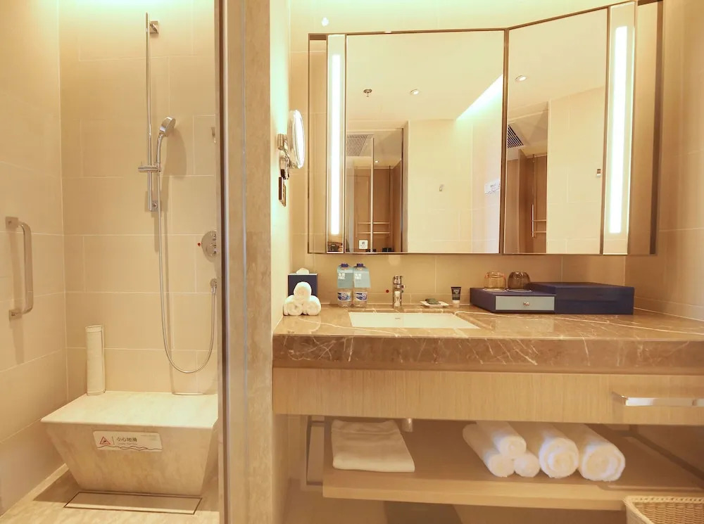 Four Points by Sheraton Wuchuan, Loong Bay
