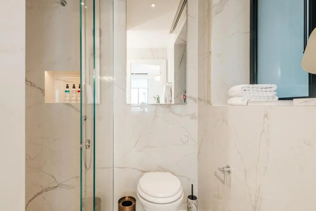 Claridge House by SLO