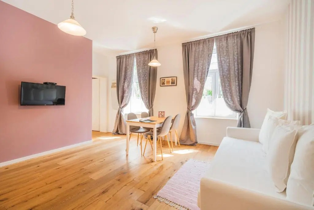 La Perla Vintage-Apartments