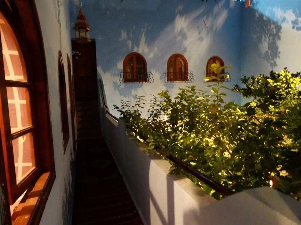 Le Feng Shui Pool and Spa