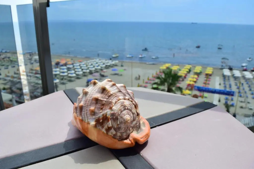 Vila One Beach Hotel