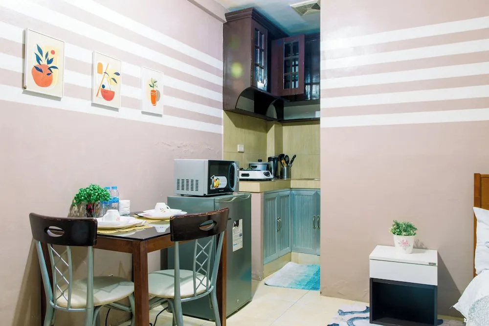 Cozy Room in Taguig With 1 Bedroom and Kitchenette