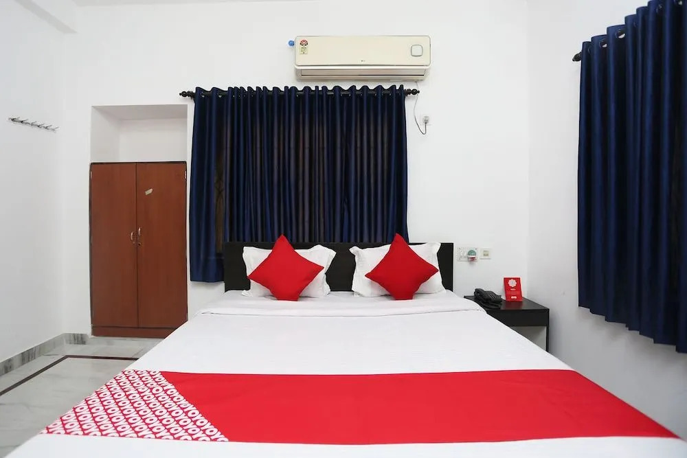Oyo 28019 Surya Guest House