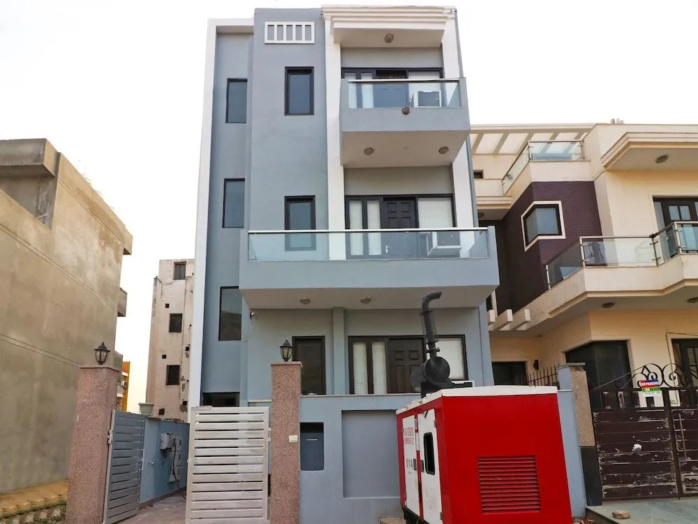 OYO Flagship DLF Mega Mall