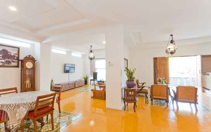 Family 6 Bedroom at Ndalem Sardan