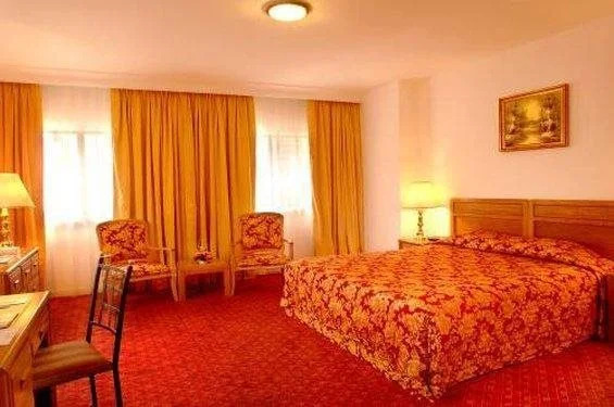 Golden Tulip Dalma Suites