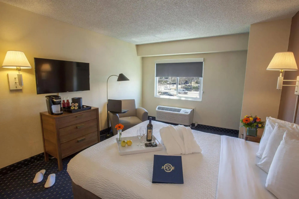 Hotel Focus SFO
