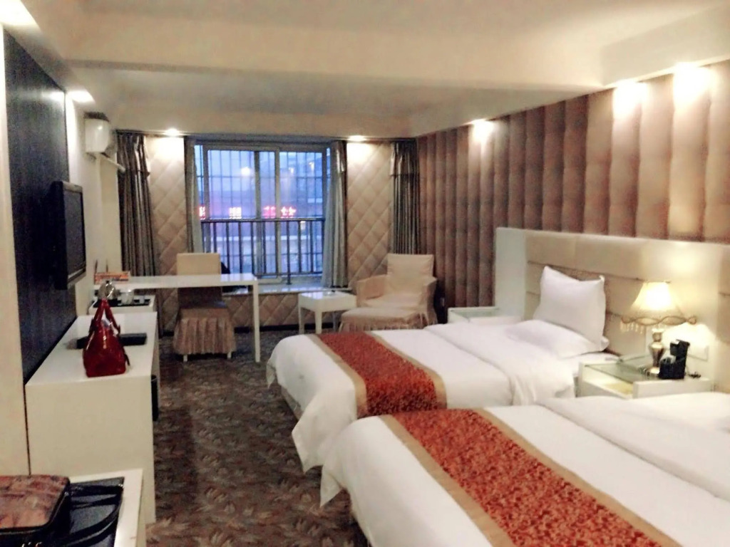 Zunhuang Holzd Ay Hotel