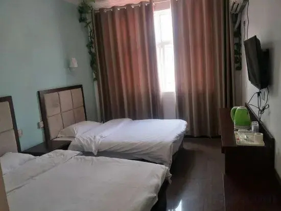 Xinzheng Yujiayu Express Hotel (Shuanghu Avenue Engineering College)