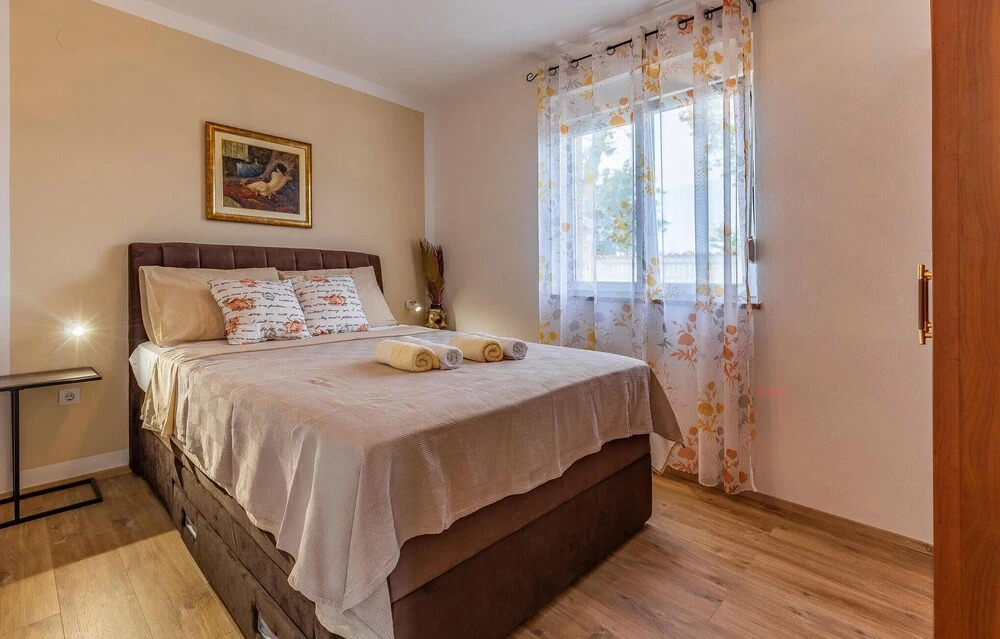 Amazing Home in Marcana With Wifi and 4 Bedrooms