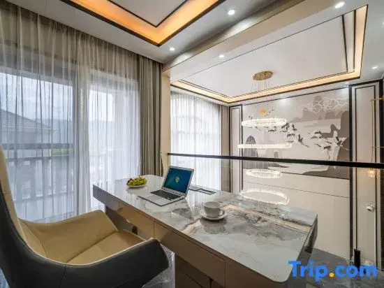 Tonglu Huixin Jiangfeng Riverside Family Vacation Homestay (OMG Heartbeat Paradise)