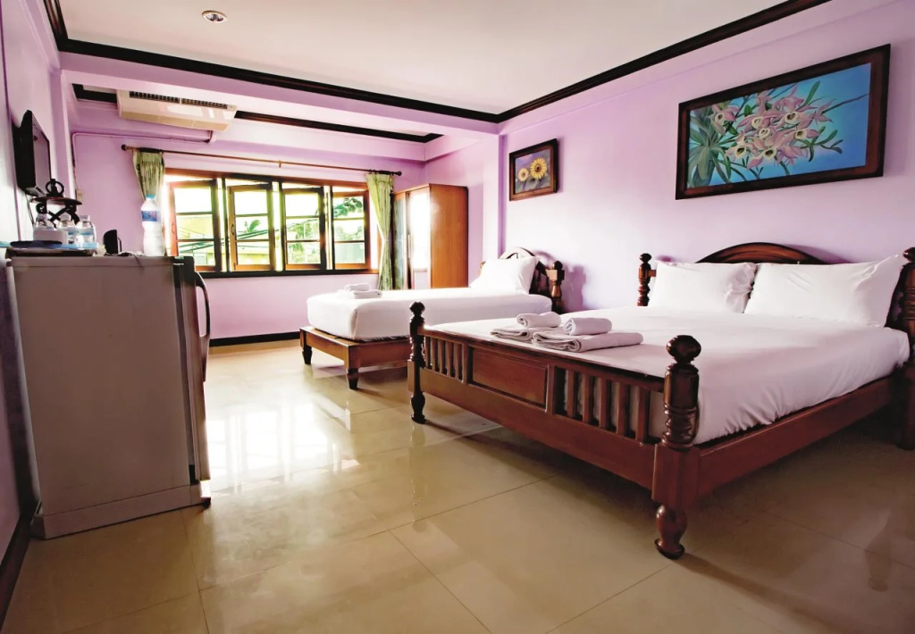 Hotel Avalon Chaweng(โรงแรมอวาลอง สมุย)