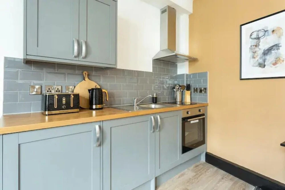 OnPoint -MODERN Studio Apt City Centre
