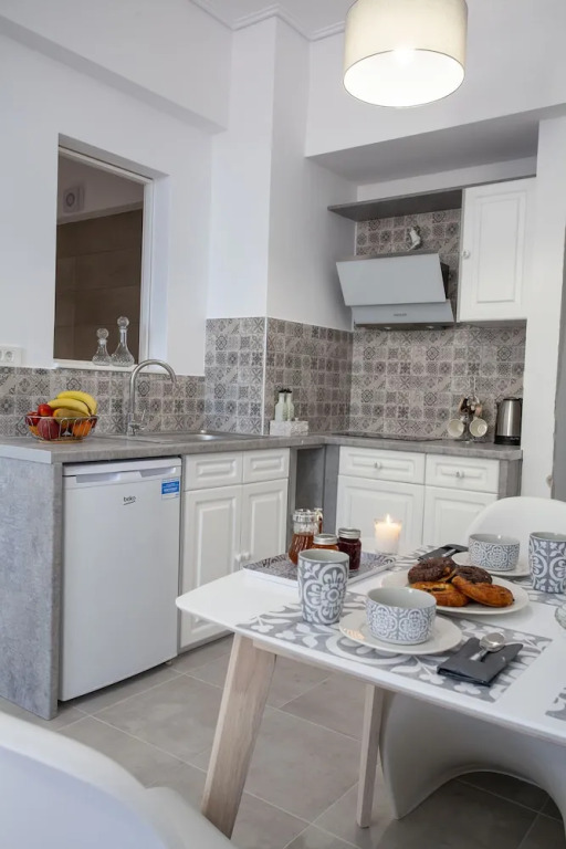 Attalos luxury flat Psyrri square