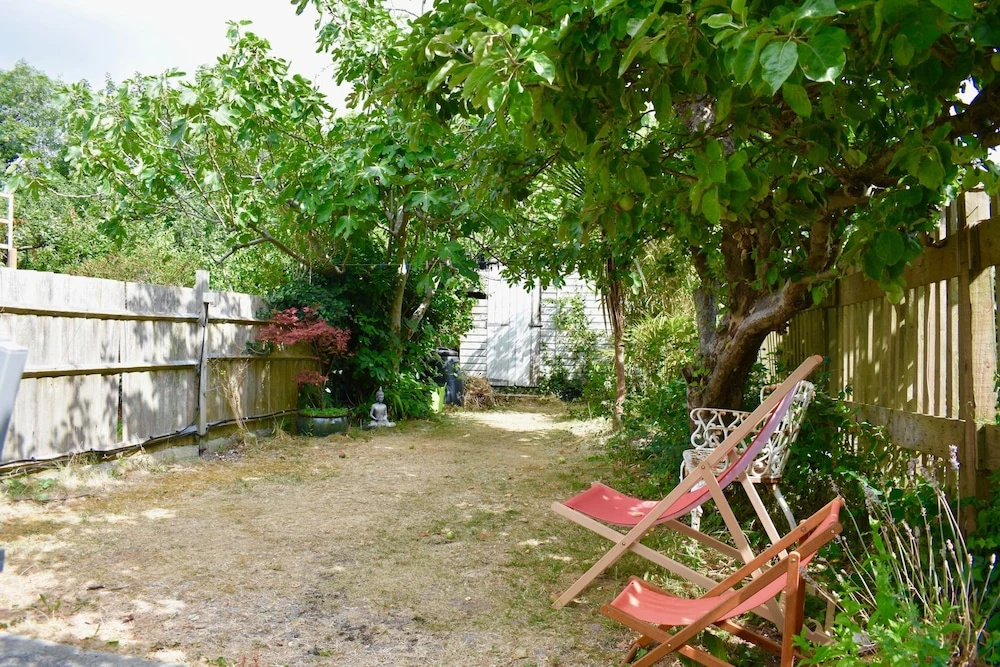 Spacious Family Home With Garden