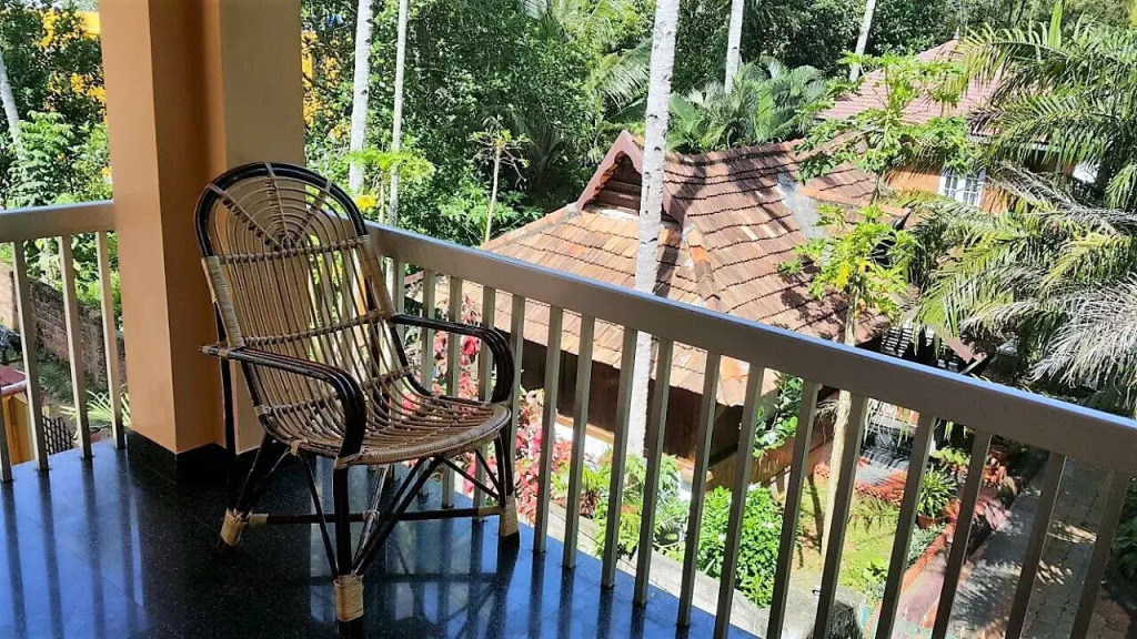 Holistic Inn