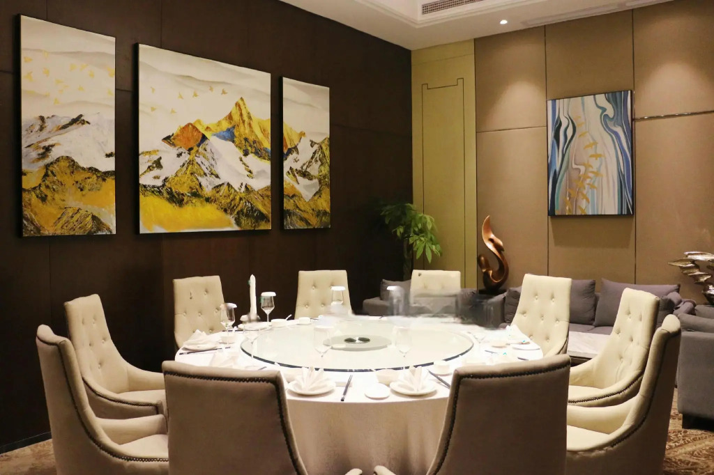 Grand New Century Hotel