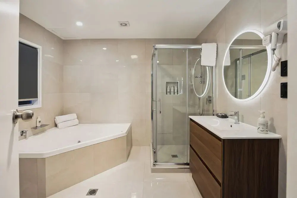 Aroha Motel & Apartments