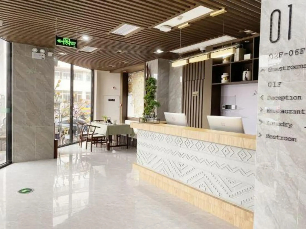 TRUE GO Hotel (Guangzhou Sun Yat-sen University Lujiang Subway Station)