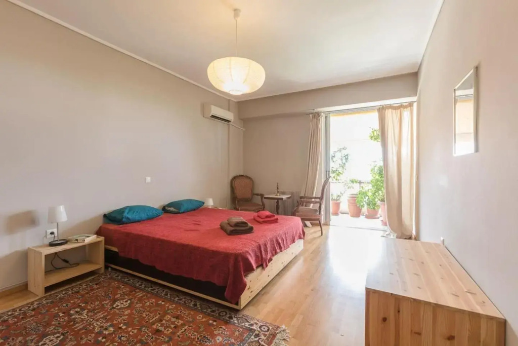 Spacious & Modern flat in Heart of Athens