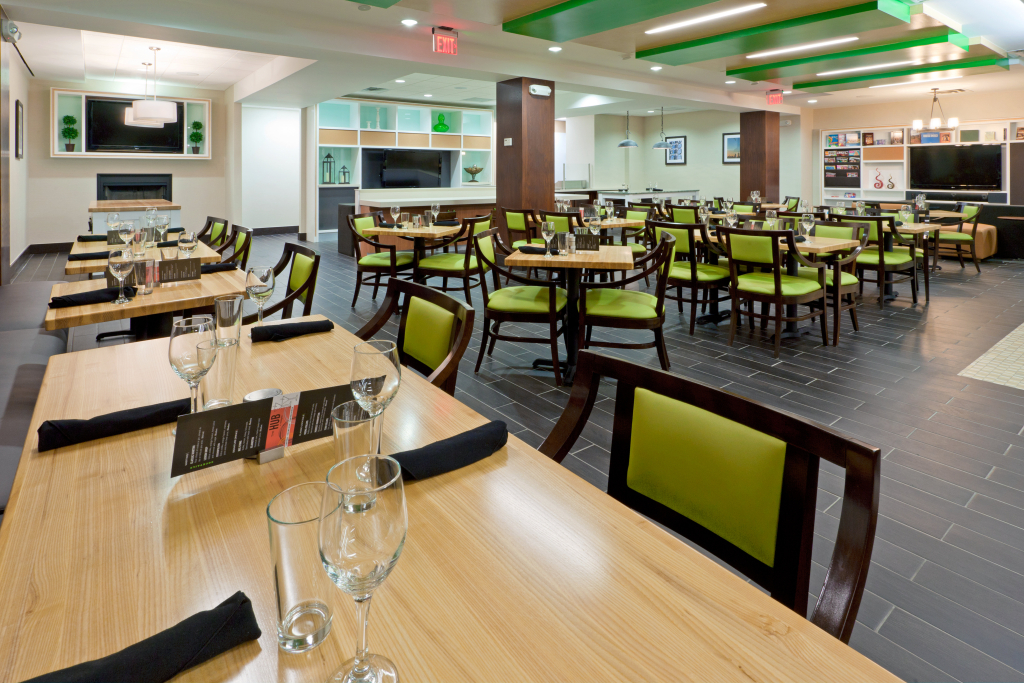 Holiday Inn Clark - Newark by IHG