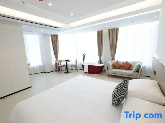 Yuejia Yasu Hotel (Fuding Dingrong Plaza)