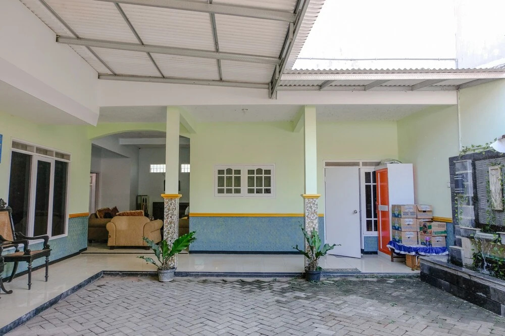 Griya Harmony Family Syariah by OYO Rooms