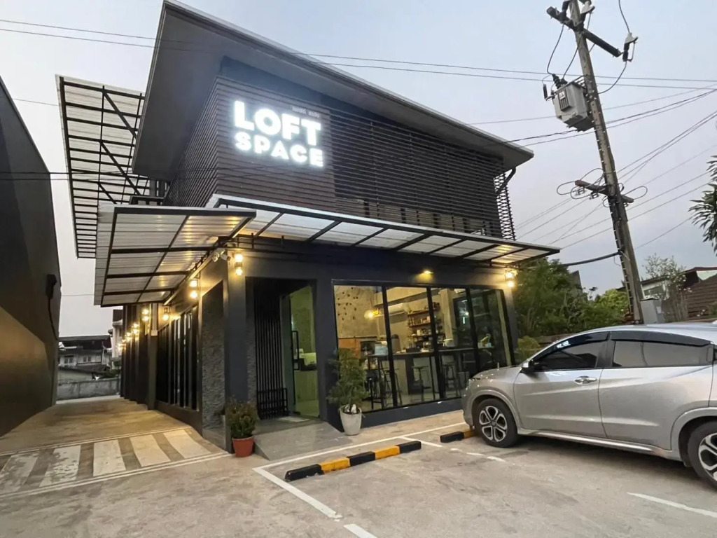 Loft Space Hotel