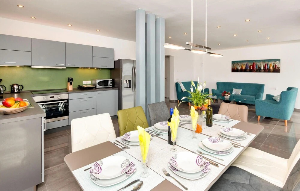 Amazing Home In Fazana