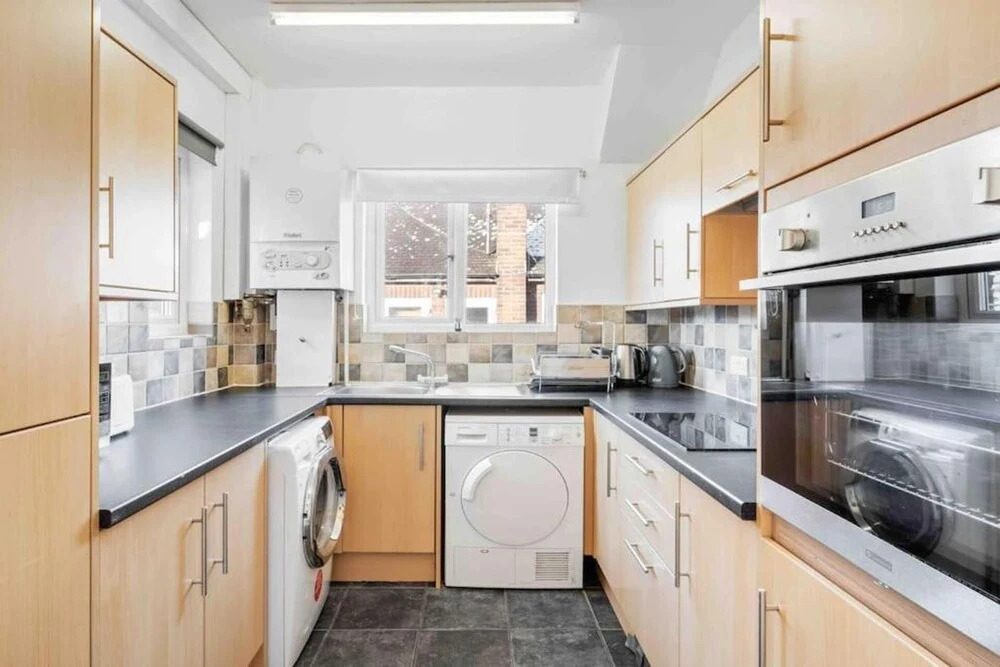 Duplex 3 Bedroom Flat Golders Green Central London