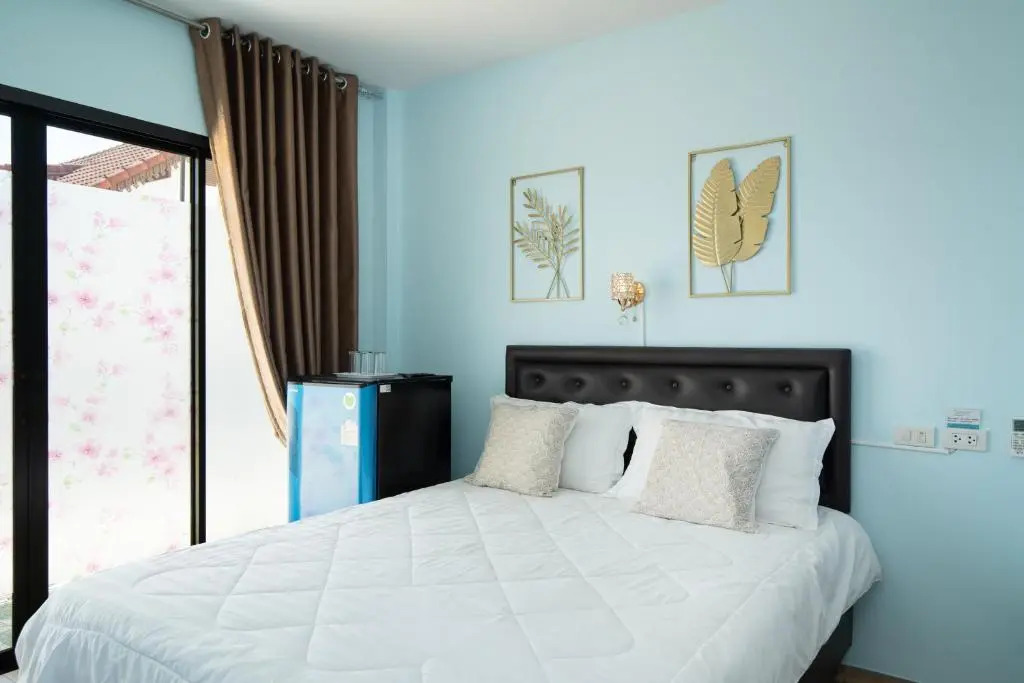 Brown Home Sattahip @ 19