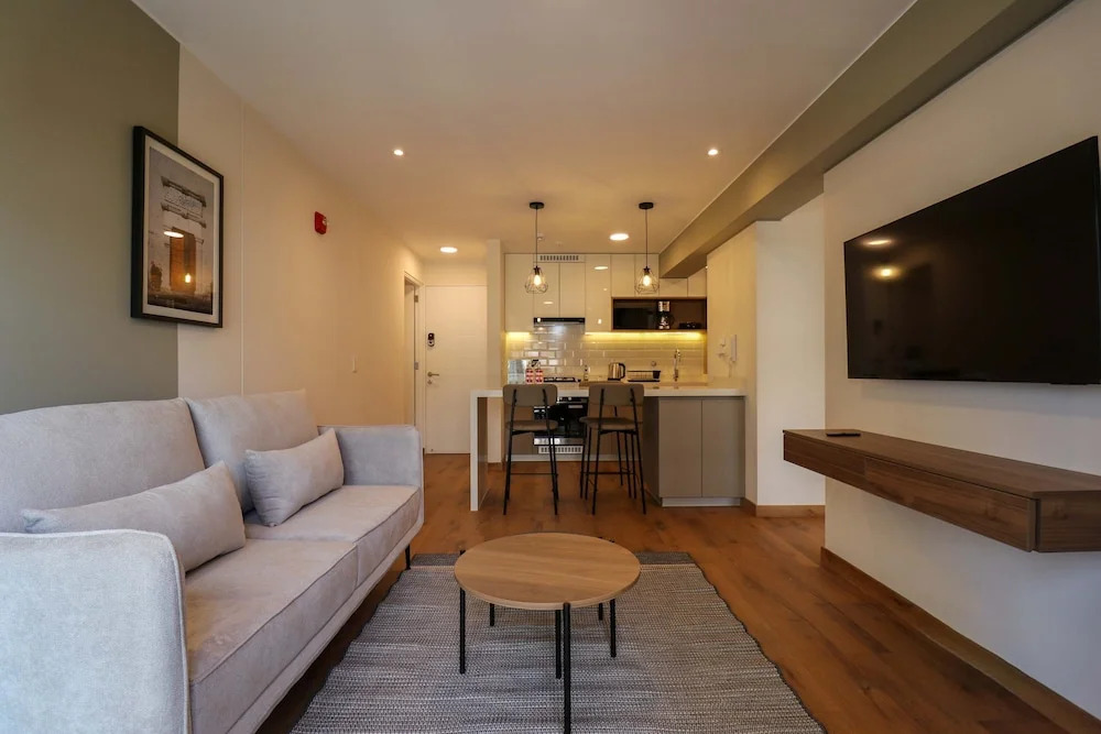 w Tranquil 2BR w Balcony in Miraflores