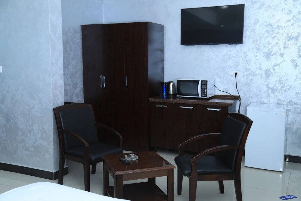 Menarol Guest House