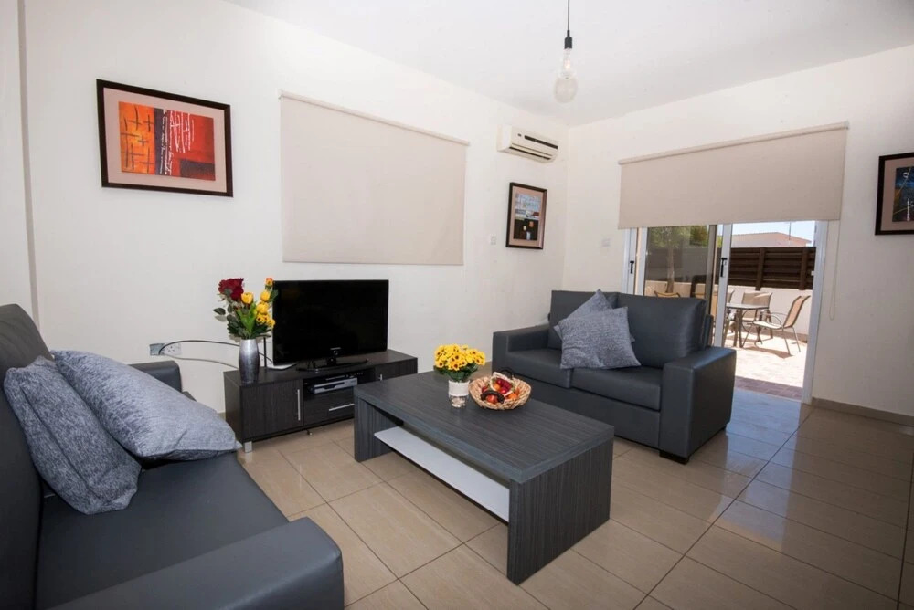 Nissi Villa Crystal