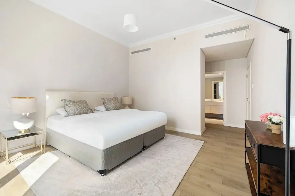 Stylish 2BR with Beach Access